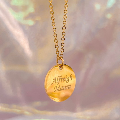 Round name necklace